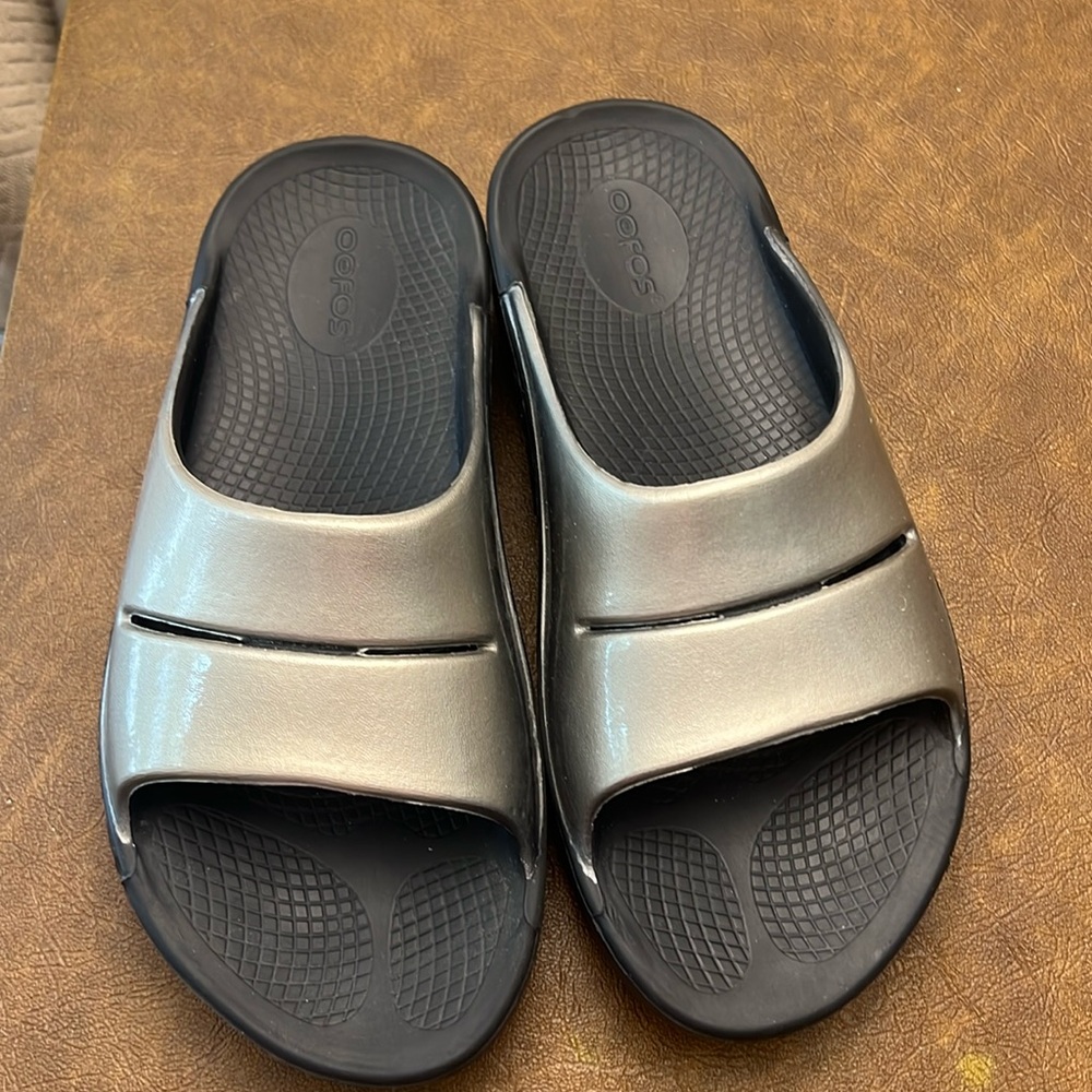 Oofos women sandals.
